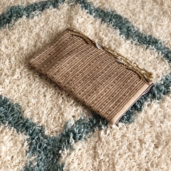 EMBELLISHED GOLD CLUTCH - Picture 5 of 6